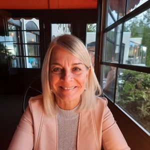 Meet your Posher, Maryse